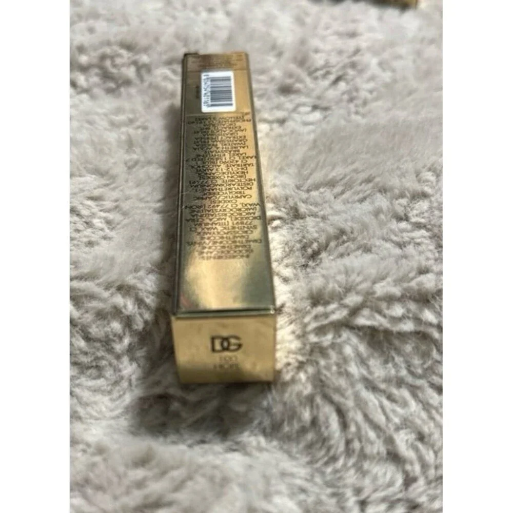 D & G Dolce and Gabbana Ever-kiss Liquid Lipstick Hope 100